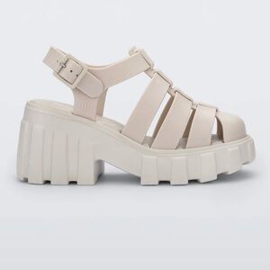 MELISSA MEGAN SHOES IN BEIGE NEVER WORN SIZE 8 MADE IN BRAZIL